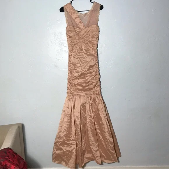 NWT Bcbgmaxazria geo formal gown blush pink color sz 8 lace taffeta fit + flare - Picture 6 of 15